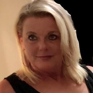 Meet your Posher, Elle